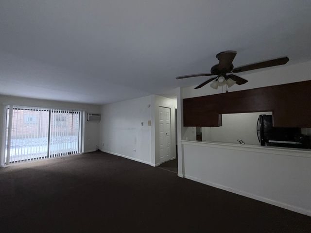 17745 Rosewood Drive 2A, Lansing, IL 60438