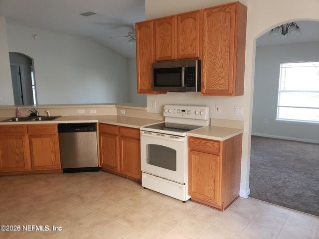 2506 CREEKFRONT Drive, Green Cove Springs, FL 32043