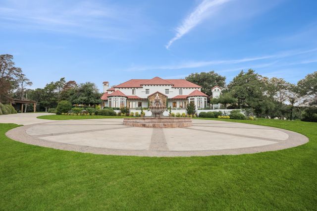 1900 Shady Oaks Drive, Southlake, TX 76092