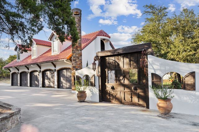 1900 Shady Oaks Drive, Southlake, TX 76092