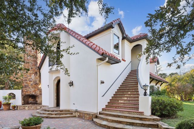 1900 Shady Oaks Drive, Southlake, TX 76092