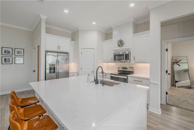 3332 Hunters Crossing Trail, Bryan, TX 77808