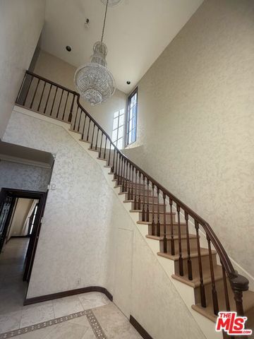 5867 W 75th Street, Los Angeles, CA 90045