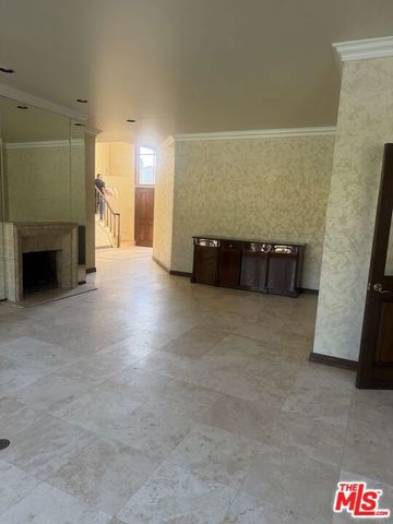 5867 W 75th Street, Los Angeles, CA 90045