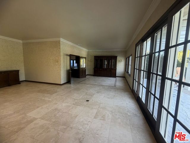 5867 W 75th Street, Los Angeles, CA 90045