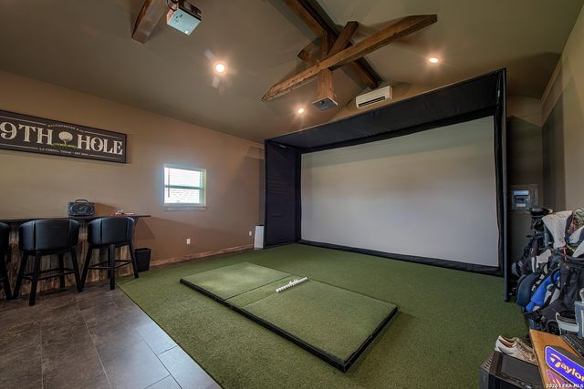 1188 County Road 328, Adkins, TX 78101