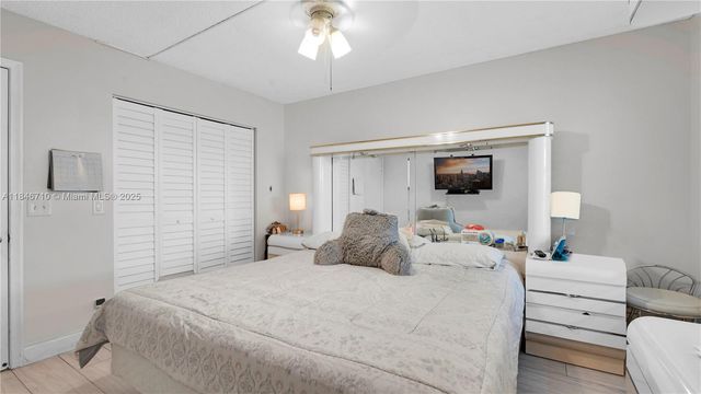 551 SW 135th Ave 111B, Pembroke Pines, FL 33027
