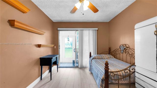 551 SW 135th Ave 111B, Pembroke Pines, FL 33027