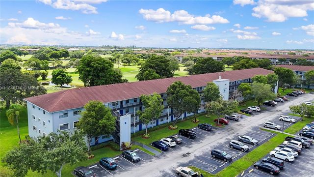 551 SW 135th Ave 111B, Pembroke Pines, FL 33027