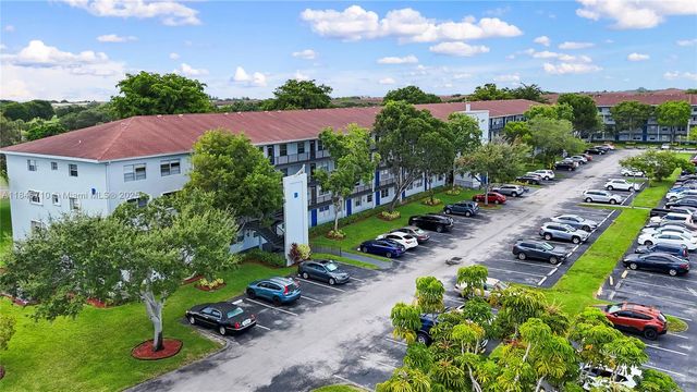 551 SW 135th Ave 111B, Pembroke Pines, FL 33027