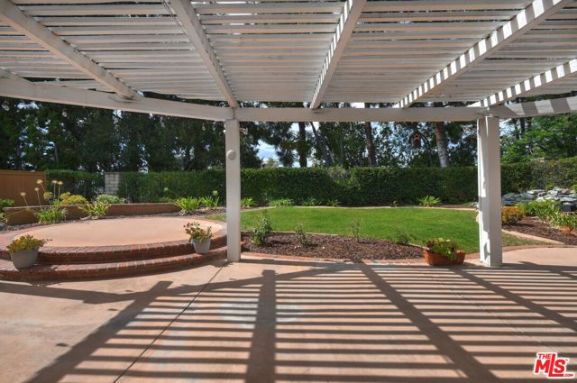 2649 Rikkard Drive, Thousand Oaks, CA 91362