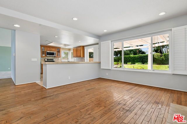 2649 Rikkard Drive, Thousand Oaks, CA 91362