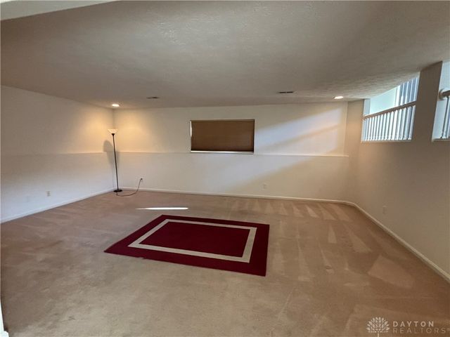 1332 Stillwater Lane, Dayton, OH 45415