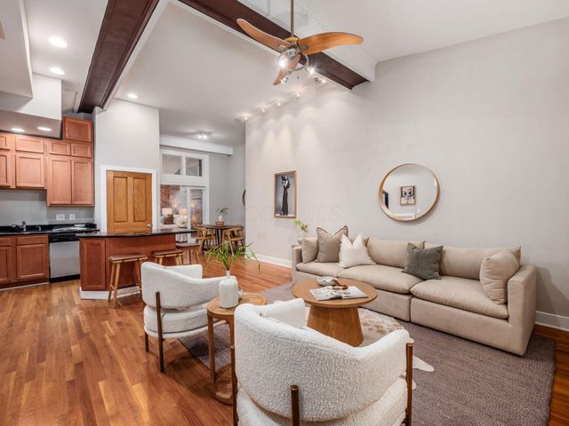 1276 N High Street, 402, Columbus, OH 43201