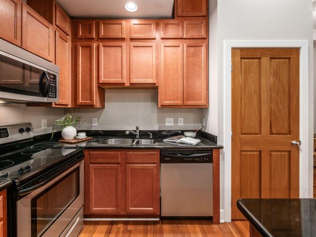 1276 N High Street, 402, Columbus, OH 43201