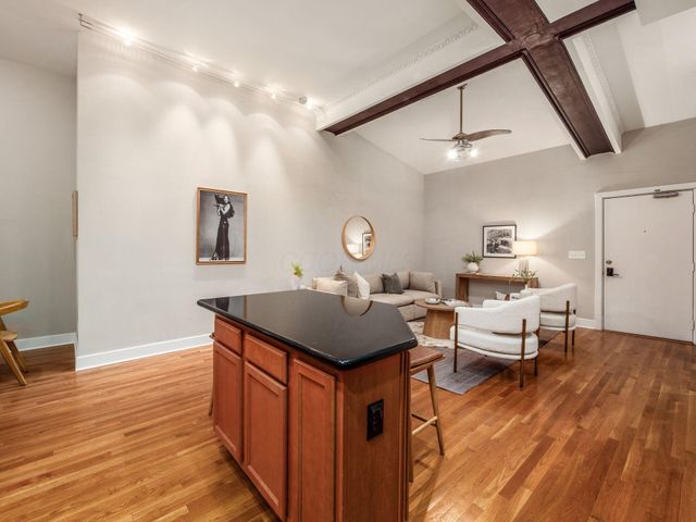 1276 N High Street, 402, Columbus, OH 43201