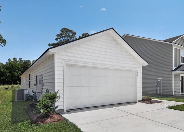 288 Pleasant Valley Dr, Loris, SC 29569