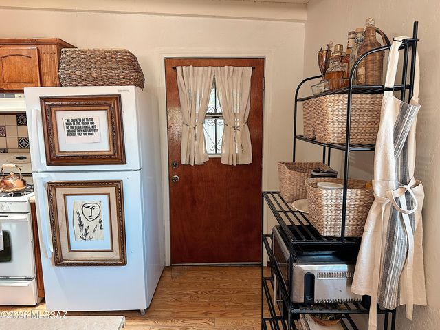 938 S 7th Avenue, Tucson, AZ 85701