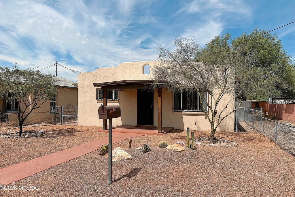 938 S 7th Avenue, Tucson, AZ 85701