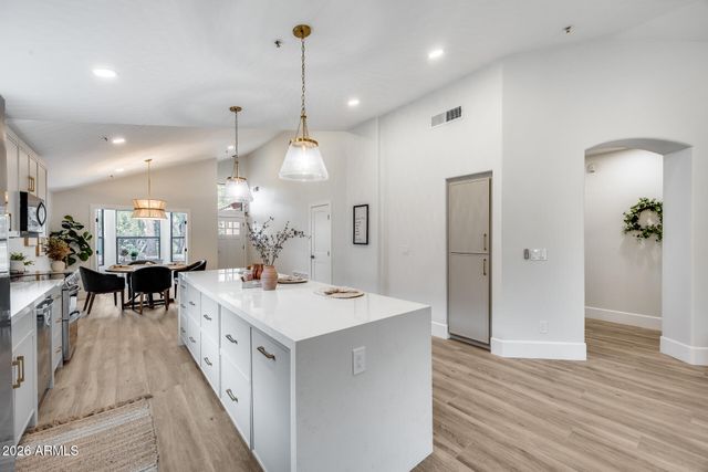 8876 E WINDROSE Drive, Scottsdale, AZ 85260