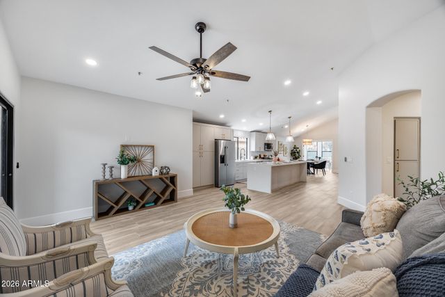 8876 E WINDROSE Drive, Scottsdale, AZ 85260