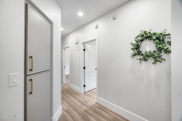 8876 E WINDROSE Drive, Scottsdale, AZ 85260