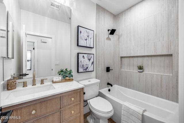 8876 E WINDROSE Drive, Scottsdale, AZ 85260