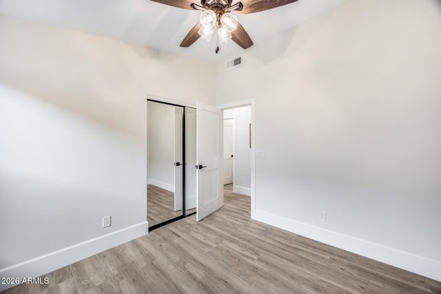 8876 E WINDROSE Drive, Scottsdale, AZ 85260