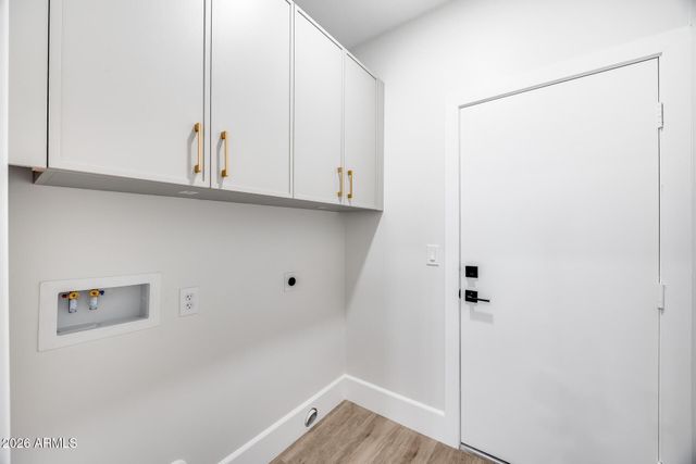 8876 E WINDROSE Drive, Scottsdale, AZ 85260