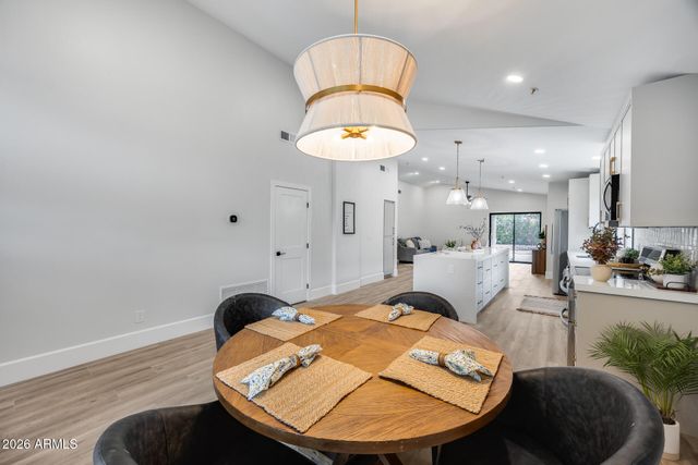 8876 E WINDROSE Drive, Scottsdale, AZ 85260