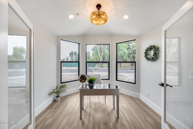 8876 E WINDROSE Drive, Scottsdale, AZ 85260