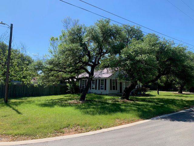435 N West ST, Bertram, TX 78605