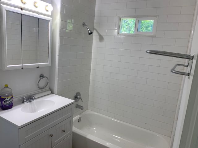 435 N West ST, Bertram, TX 78605