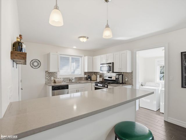 1225 Cherokee Avenue, Royal Oak, MI 48067