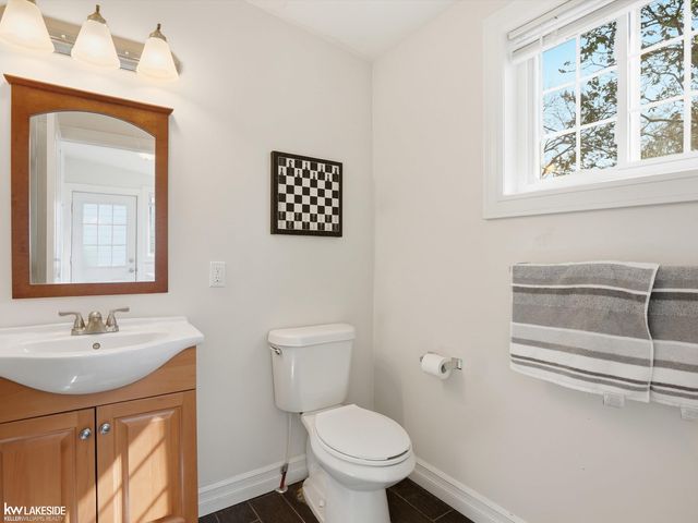 1225 Cherokee Avenue, Royal Oak, MI 48067