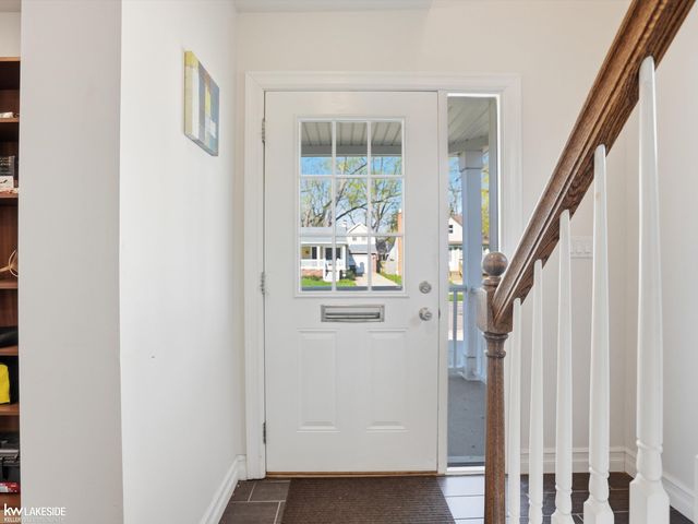 1225 Cherokee Avenue, Royal Oak, MI 48067