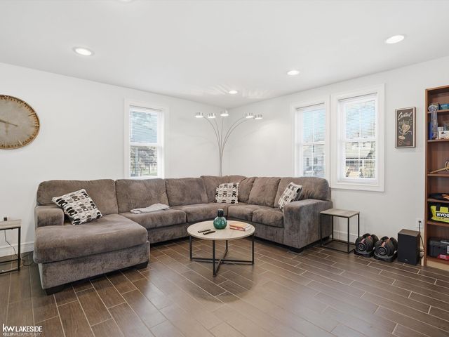 1225 Cherokee Avenue, Royal Oak, MI 48067