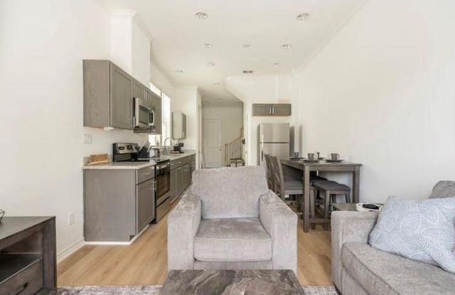 3231 Real Street B, Houston, TX 77087