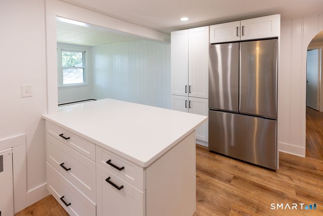 35 School House Road, Old Saybrook, CT 06475