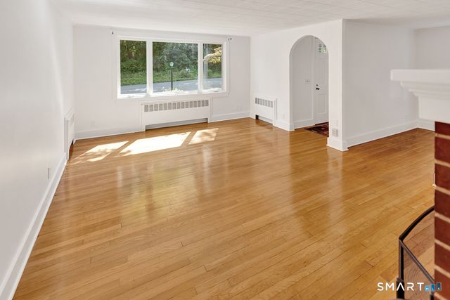 35 School House Road, Old Saybrook, CT 06475