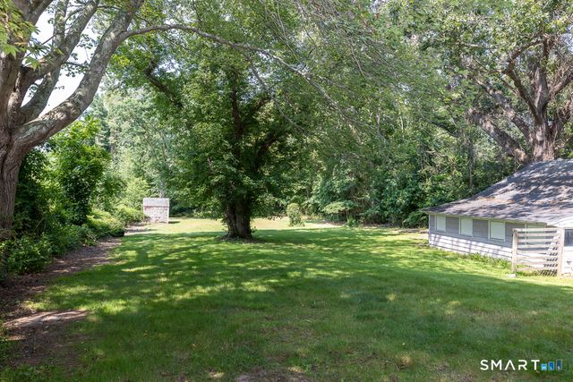 35 School House Road, Old Saybrook, CT 06475