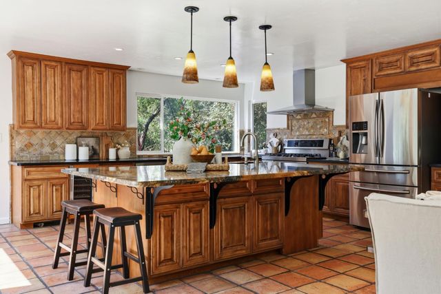 2873 King Edward Dr, El Dorado Hills, CA 95762