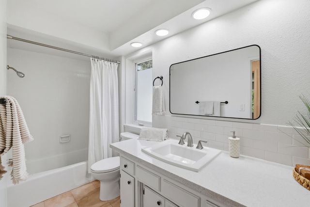 2873 King Edward Dr, El Dorado Hills, CA 95762