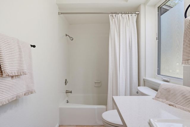 2873 King Edward Dr, El Dorado Hills, CA 95762