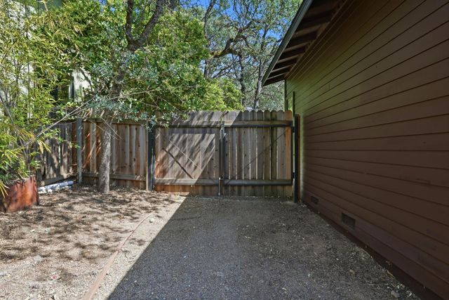 2873 King Edward Dr, El Dorado Hills, CA 95762