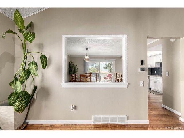 2946 S Moline Pl, Aurora, CO 80014