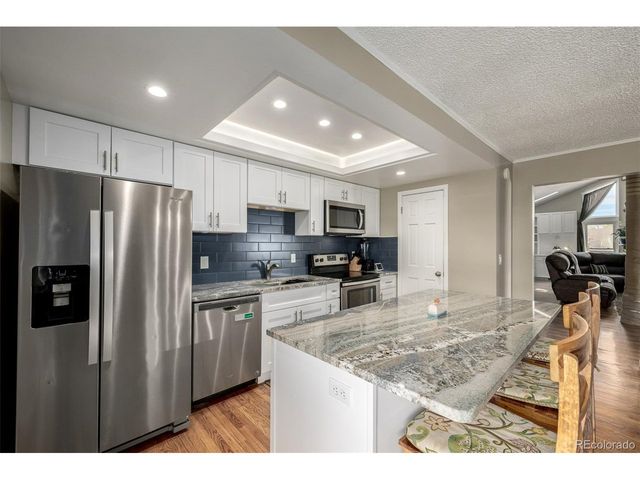 2946 S Moline Pl, Aurora, CO 80014