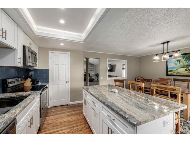 2946 S Moline Pl, Aurora, CO 80014