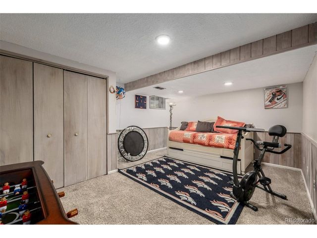 2946 S Moline Pl, Aurora, CO 80014