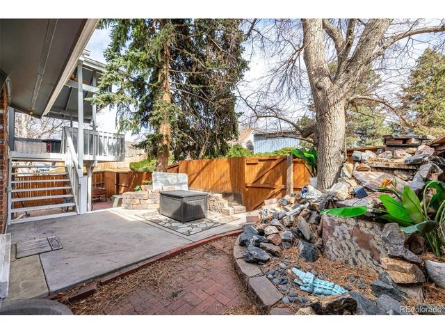 2946 S Moline Pl, Aurora, CO 80014